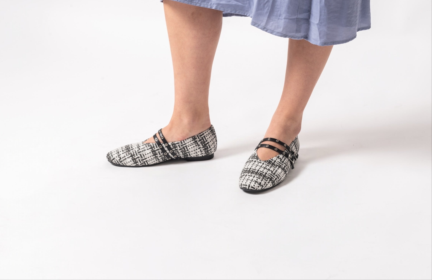 Black White Woven